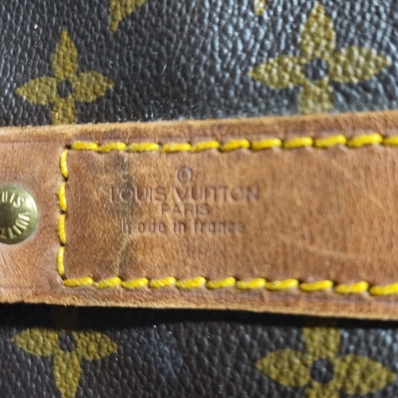 Authentic Louis Vuitton Bag & YSL makeup bag - Picture 13 of 16